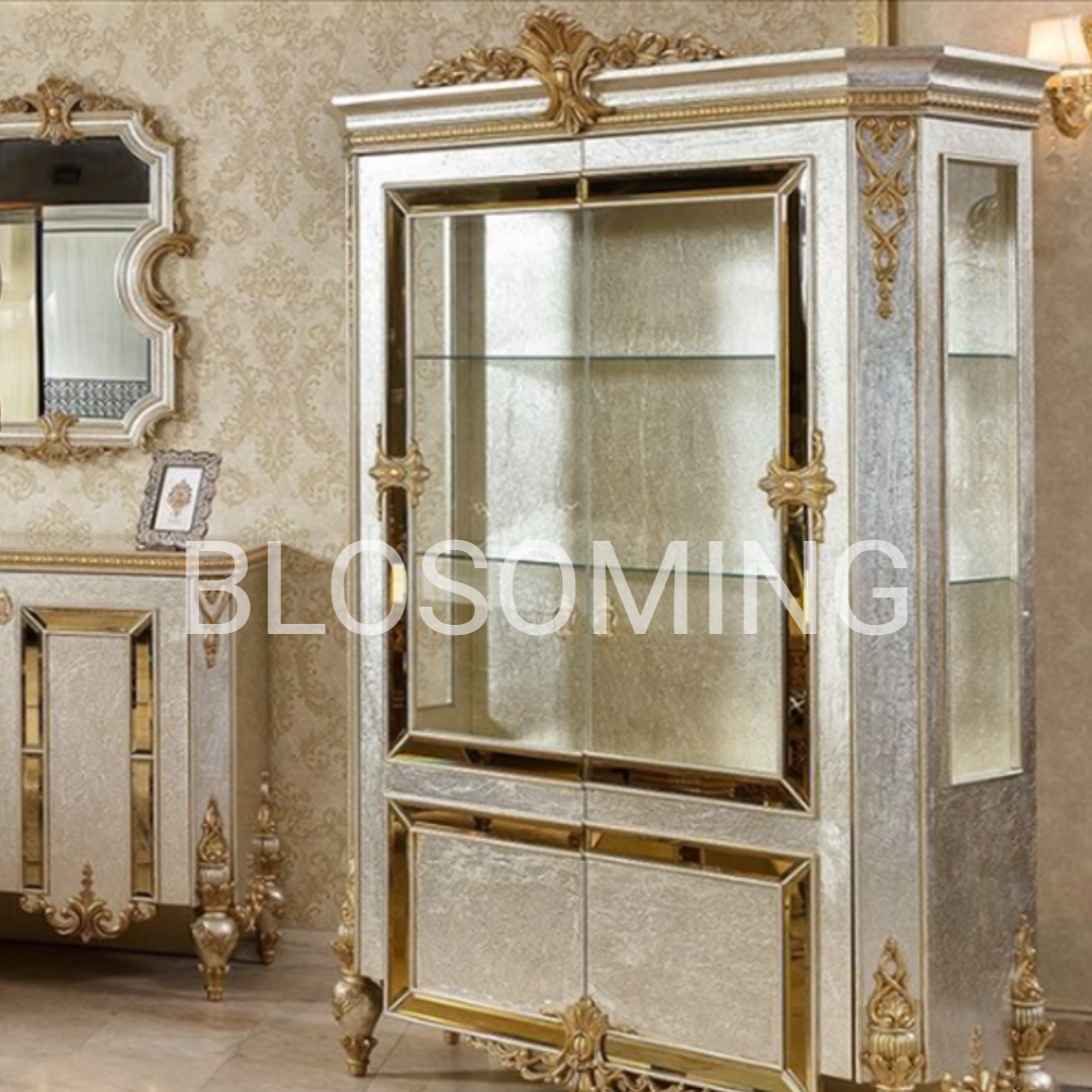 CLassic Beautyfull Hand Maded Dinning Room Set